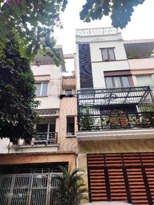 Cần bán ngay nhà sổ riêng 4 tầng, 94 m2, mặt tiền 4m tại Phố Lê Trọng Tấn - Hà Đông, giá 12 tỷ