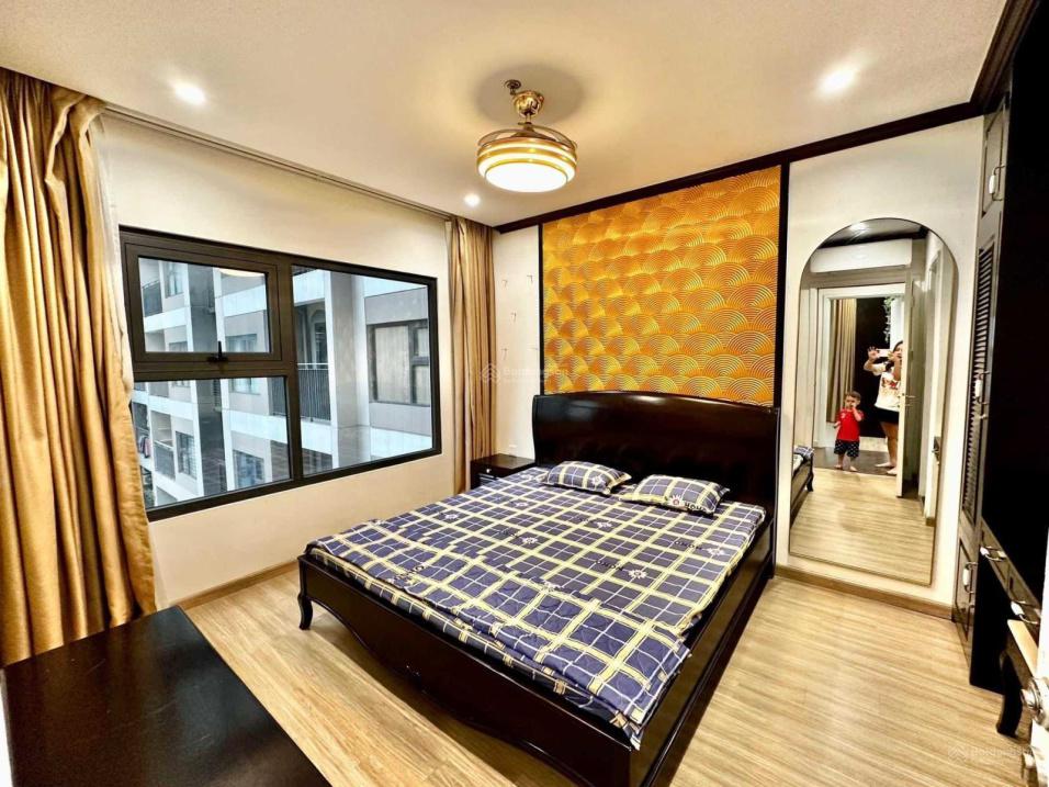 Cần bán căn chung cư 3 phòng ngủ, 80 m2, giá 2,4 tỷ tại Xã Dương Xá - Gia Lâm - Hà Nội