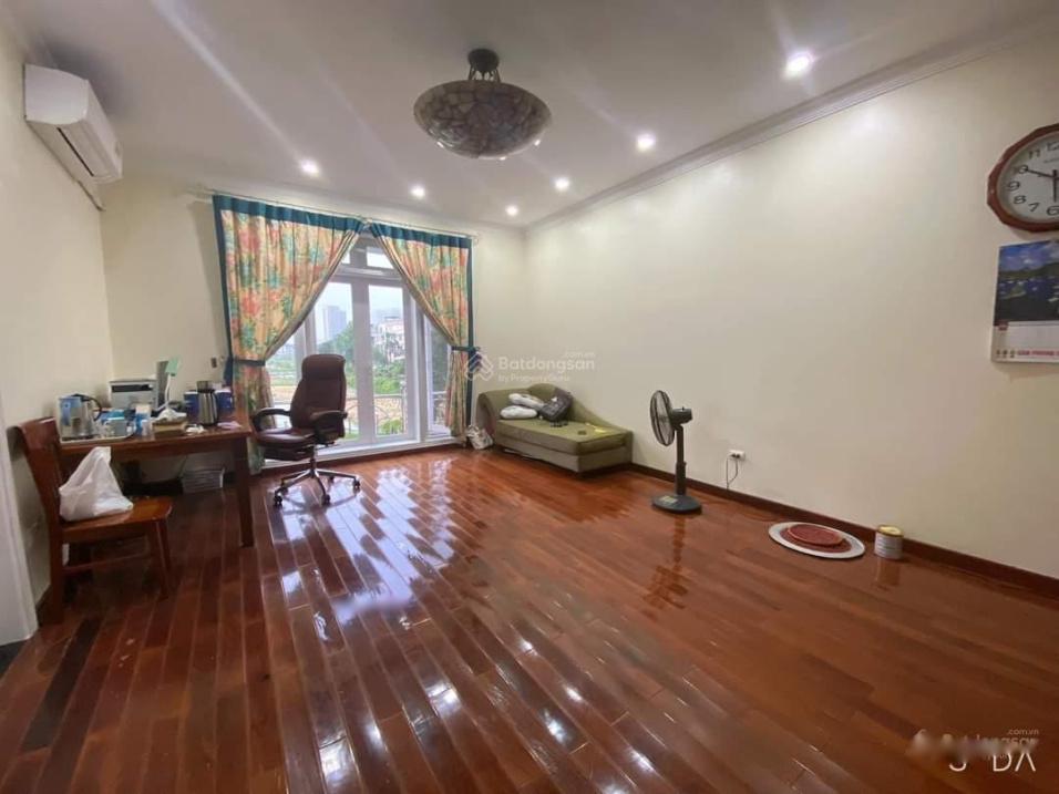 Sở hữu căn nhà đẹp 70 m2 tại Đường Võng Thị - Bưởi - Tây Hồ - Hà Nội, giá 17 tỷ