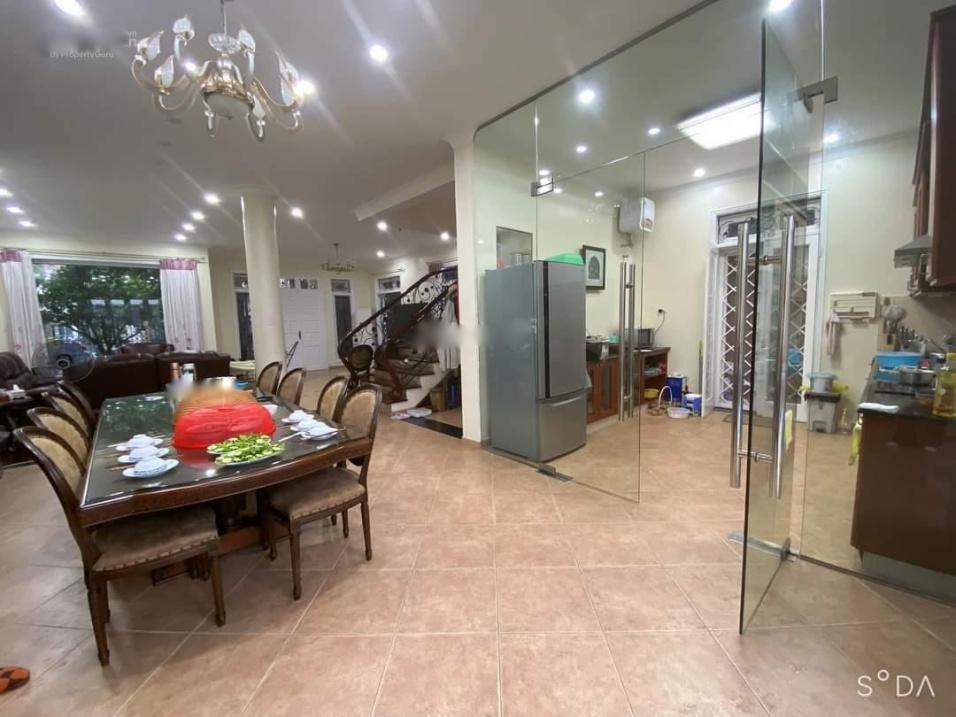 Sở hữu căn nhà đẹp 70 m2 tại Đường Võng Thị - Bưởi - Tây Hồ - Hà Nội, giá 17 tỷ