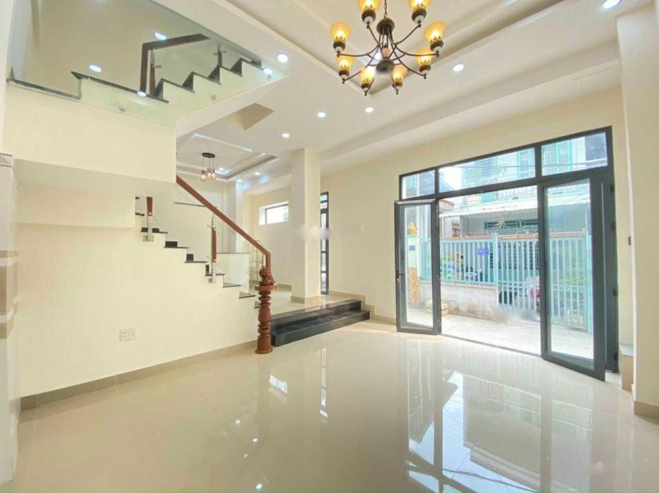 Bán gấp căn nhà 3 tầng, 55 m2 tại Đường Quốc Lộ 13 - Hiệp Bình Phước - Thủ Đức, giá 4,95 tỷ - Ảnh 1