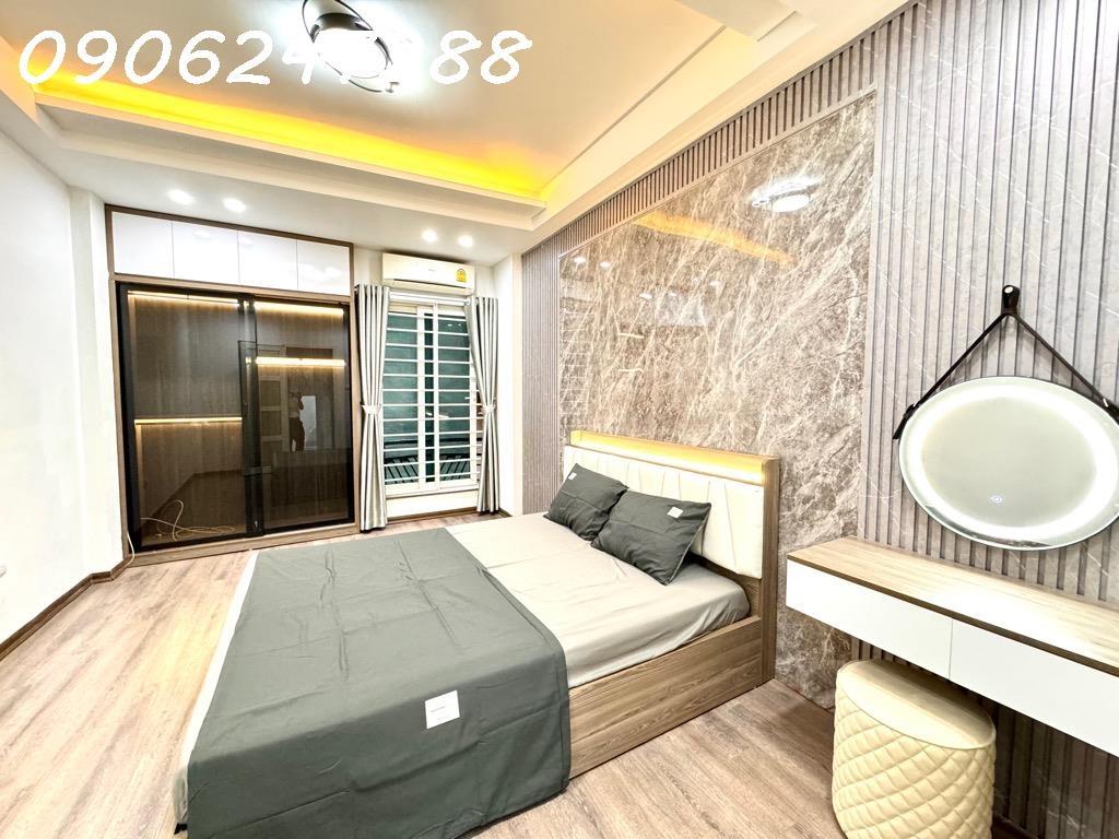 Cần bán nhanh nhà mặt phố 8 tầng, 81 m2 tại Đường Hoàng Ngân - Trung Hòa - Cầu Giấy, giá 23 tỷ