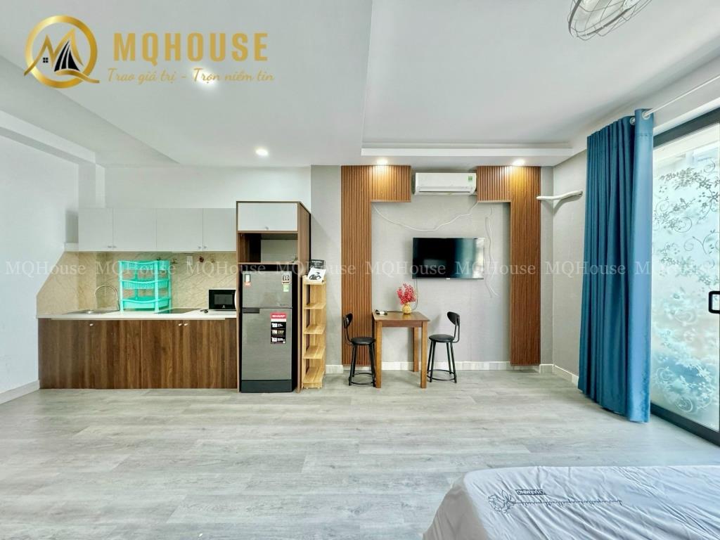 Cho thuê căn hộ dịch vụ studio đầy đủ tiện nghi, ban công thoáng mát Tân Bìn