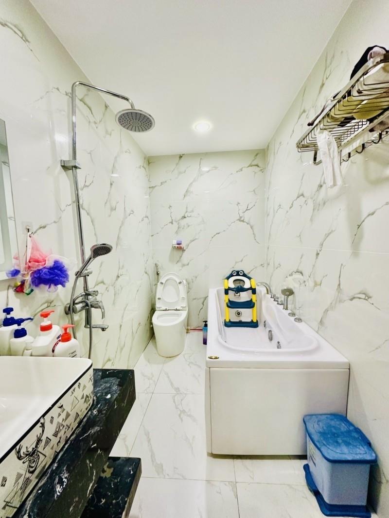 Bán gấp căn nhà riêng 113 m2 tại Đường Nguyễn Quý Yêm - An Lạc - Bình Tân, giá 14,3 tỷ