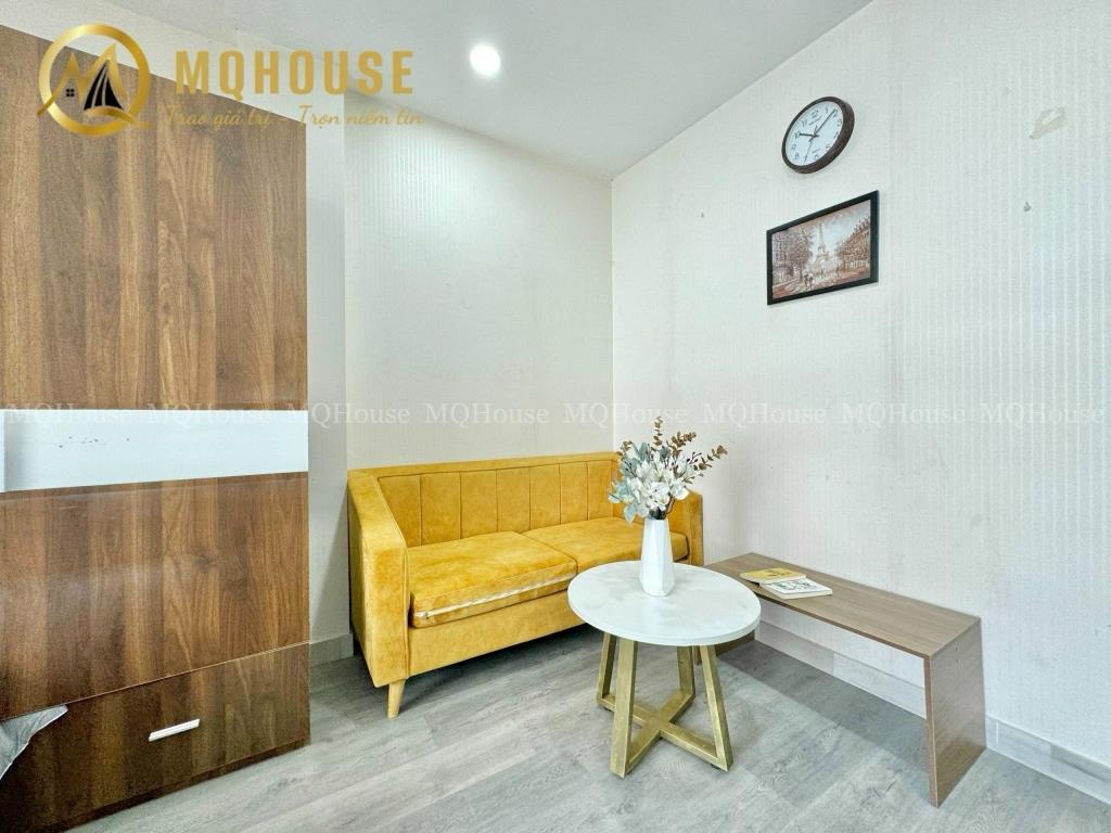 Cho thuê căn hộ dịch vụ studio đầy đủ tiện nghi, ban công thoáng mát Tân Bìn