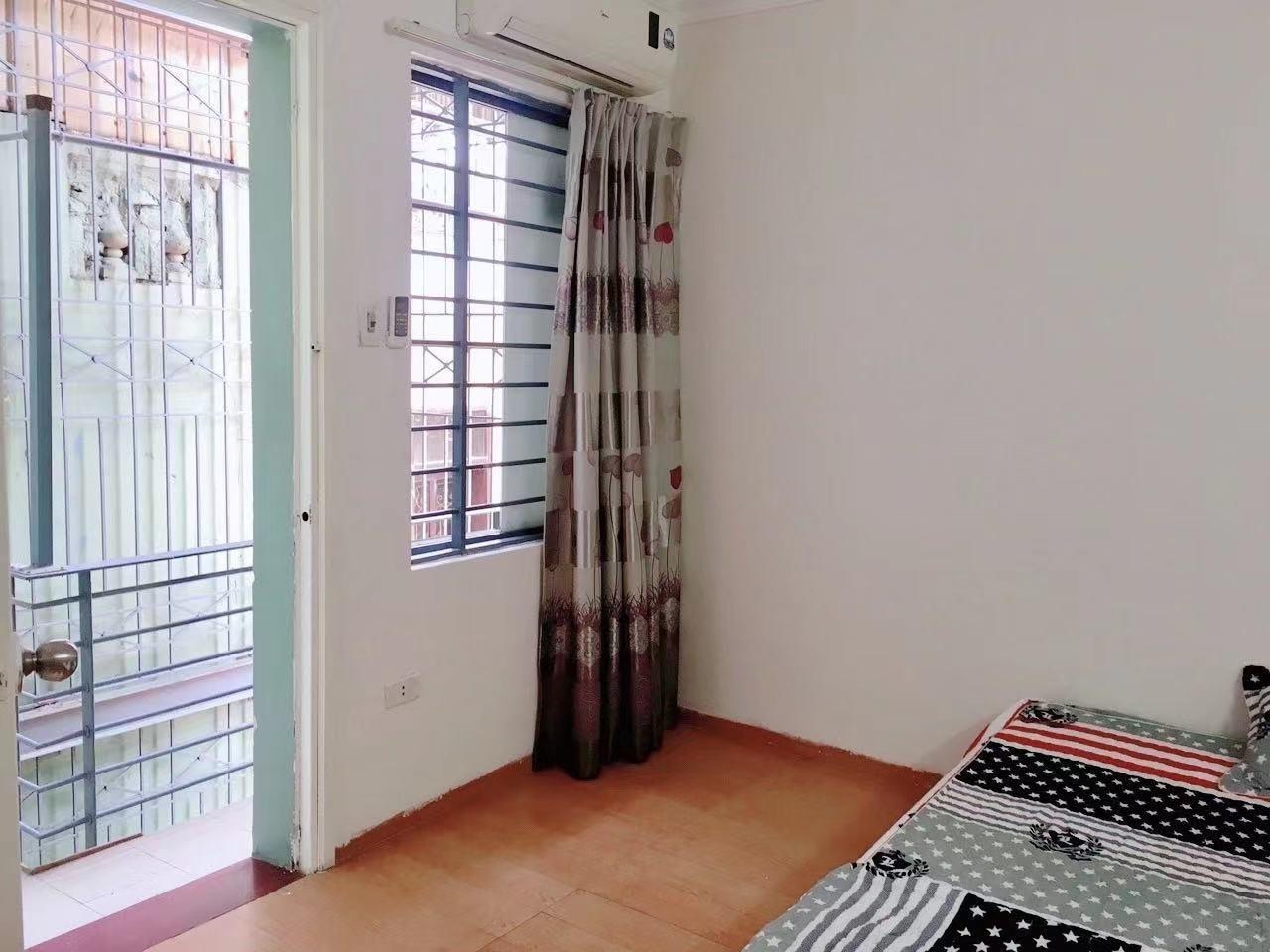 Cần cho thuê chung cư 45 m2 tại Đường Hoàng Như Tiếp - Long Biên - Hà Nội, giá 4,7 triệu/tháng