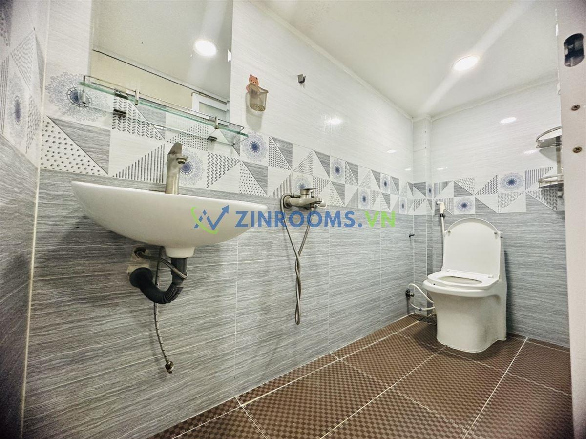 Thuê ngay nhà trọ, phòng trọ 20 m2 tại Đường Tô Hiệu - Hiệp Tân - Tân Phú, giá 3,2 triệu/tháng