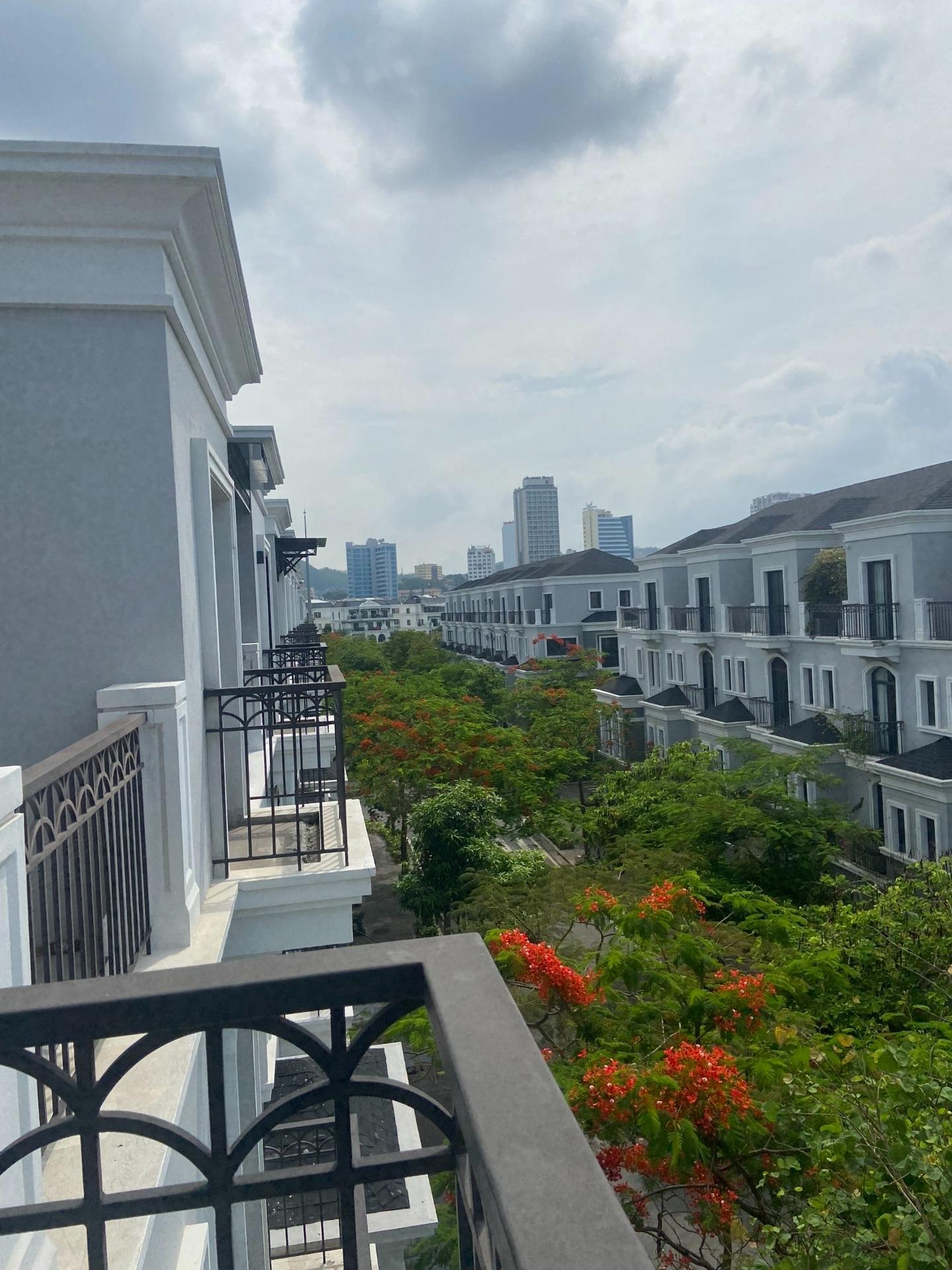 Bán nhà biệt thự 105 m2, thỏa thuận tại Đường Hoàng Quốc Việt - Bãi Cháy - Hạ Long - Quảng Ninh