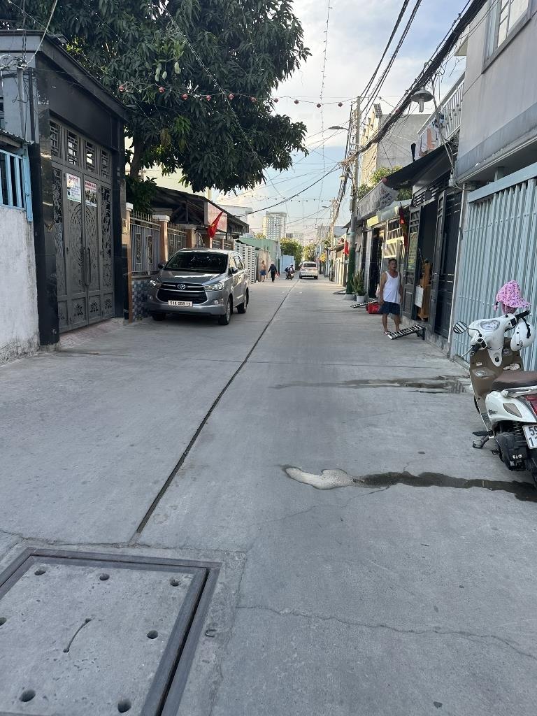 Cần bán ngay nhà sổ riêng 20 m2 tại Đường Chuyên Dùng - Phú Mỹ - 7 - TP Hồ Chí Minh, giá 1.5 tỷ