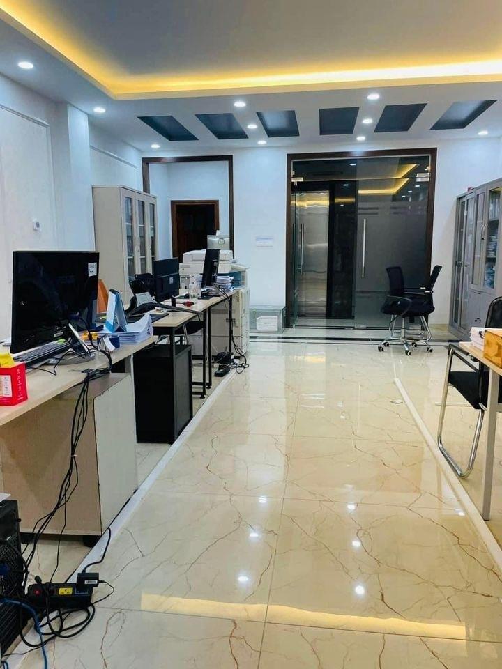 Cần bán nhanh căn liền kề 105 m2, giá rẻ tại Thị trấn Cầu Diễn - Nam Từ Liêm - Hà Nội