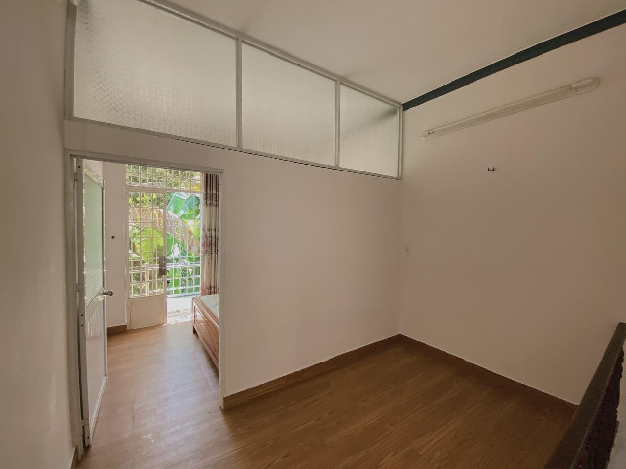 Bán nhanh nhà riêng 22 m2, hướng Bắc tại Đường Lê Văn Thọ - 11 - Gò Vấp, giá 2.65 tỷ