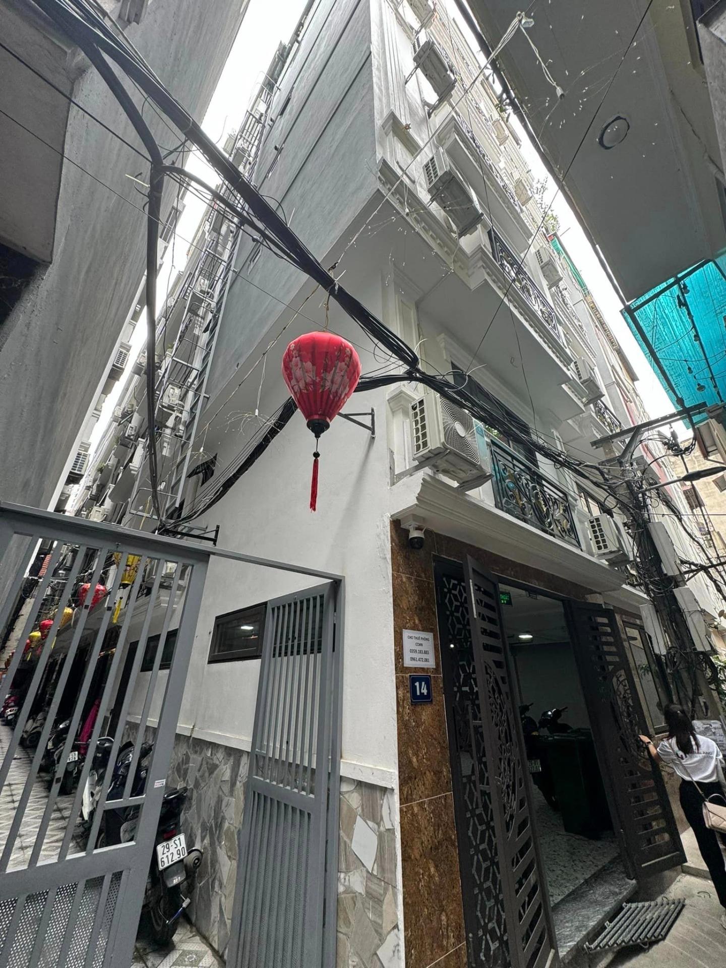 Cần bán gấp bán nhanh căn nhà đẹp 70 m2, hướng Tây tại Phố Cự Lộc - Thanh Xuân, giá 162 triệu