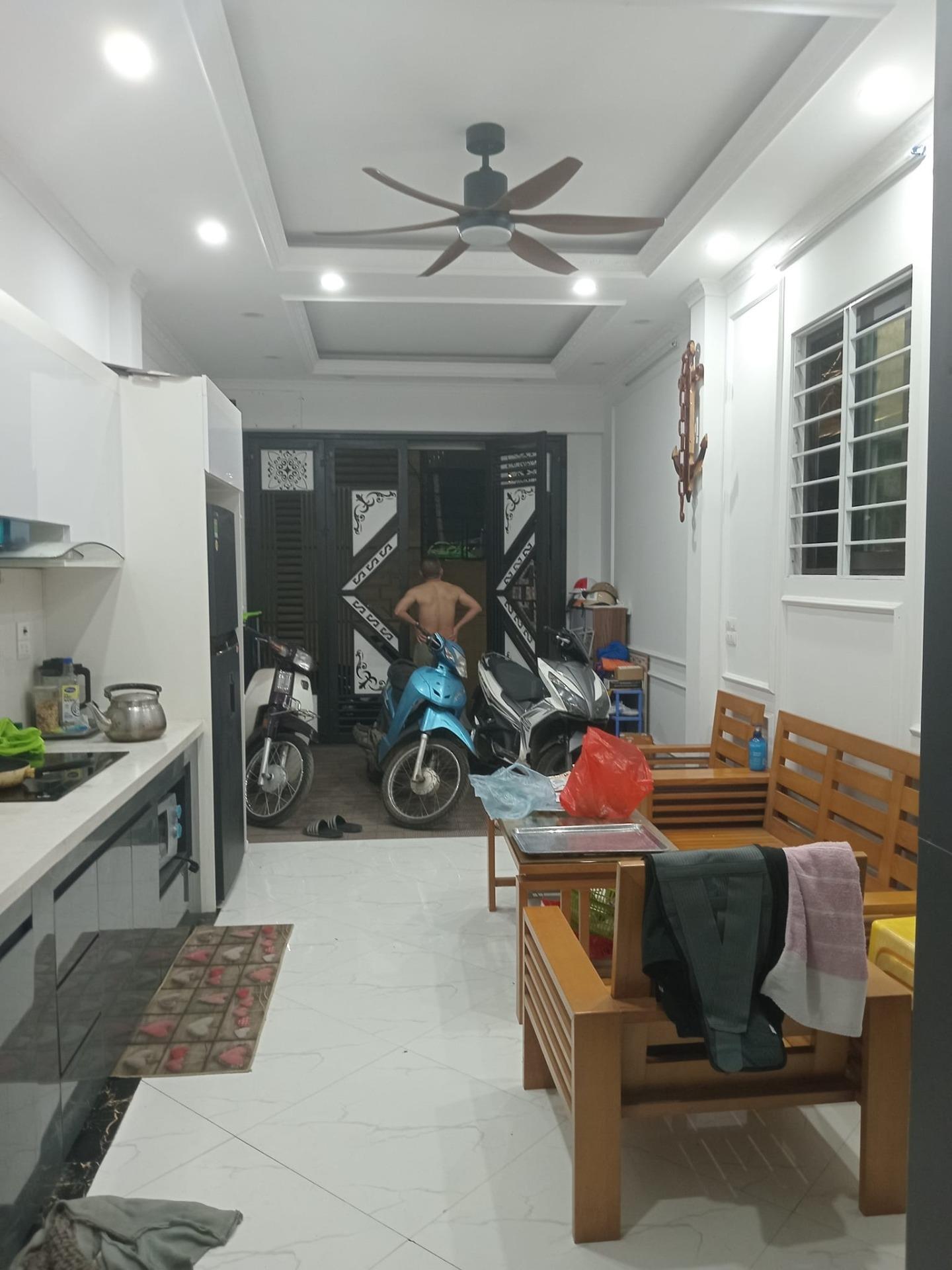 Sở hữu nhà riêng sổ đỏ 43 m2 tại Đường Bằng Liệt - Hoàng Liệt - Hoàng Mai - Hà Nội, giá 5.1 tỷ