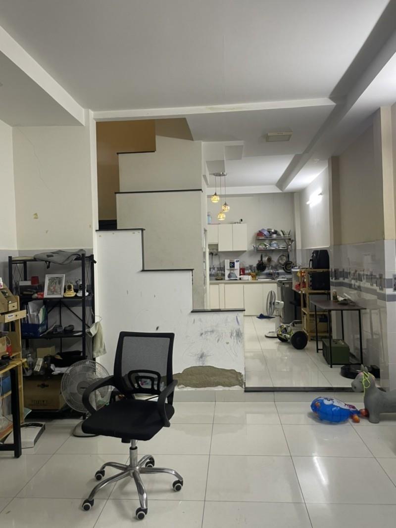 Cần bán gấp bán nhanh căn nhà 46 m2 tại Đường Lê Văn Khương - Hiệp Thành - 12, giá 3.39 tỷ