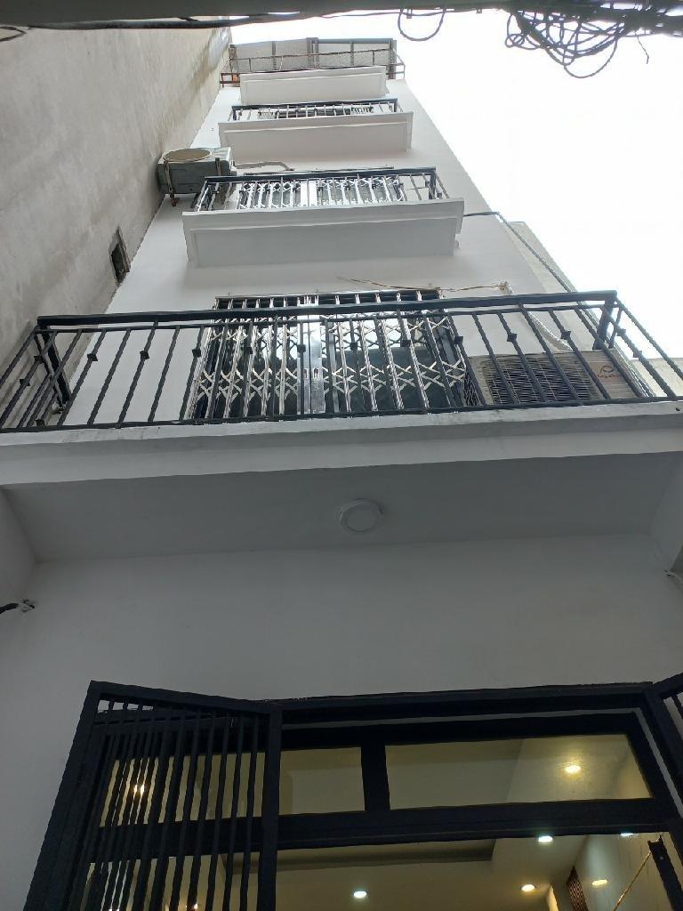 Chuyển nhượng nhà sổ riêng 36 m2 tại Phố Tôn Đức Thắng - Hàng Bột - Đống Đa - Hà Nội, giá 5.5 tỷ - Ảnh 1