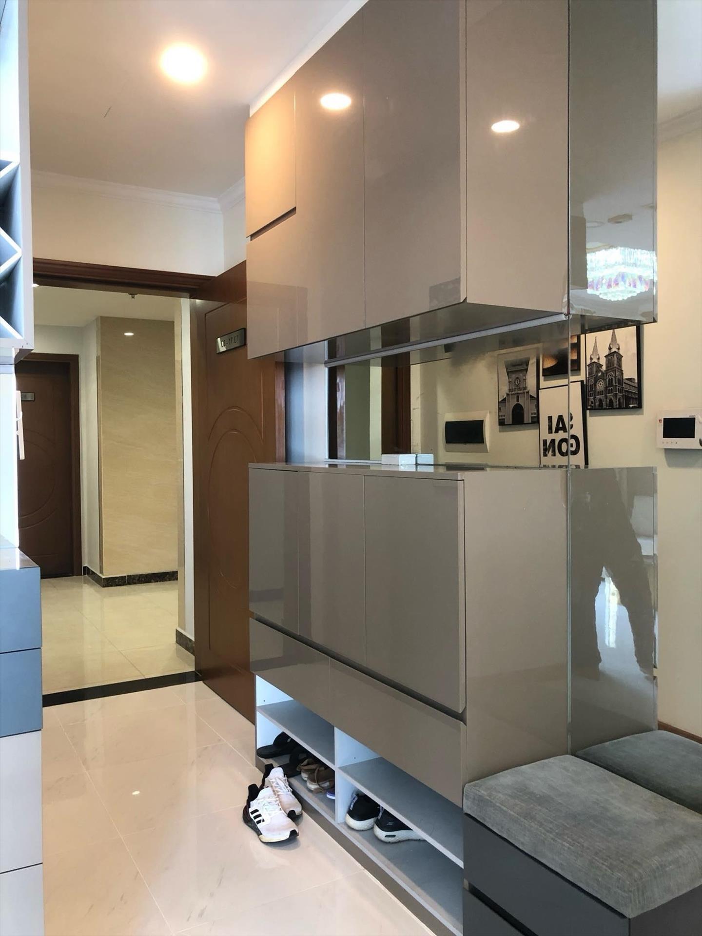 Cần bán chung cư 2 phòng ngủ, 81 m2, giá 6.6 tỷ tại Bình Thạnh - TP Hồ Chí Minh