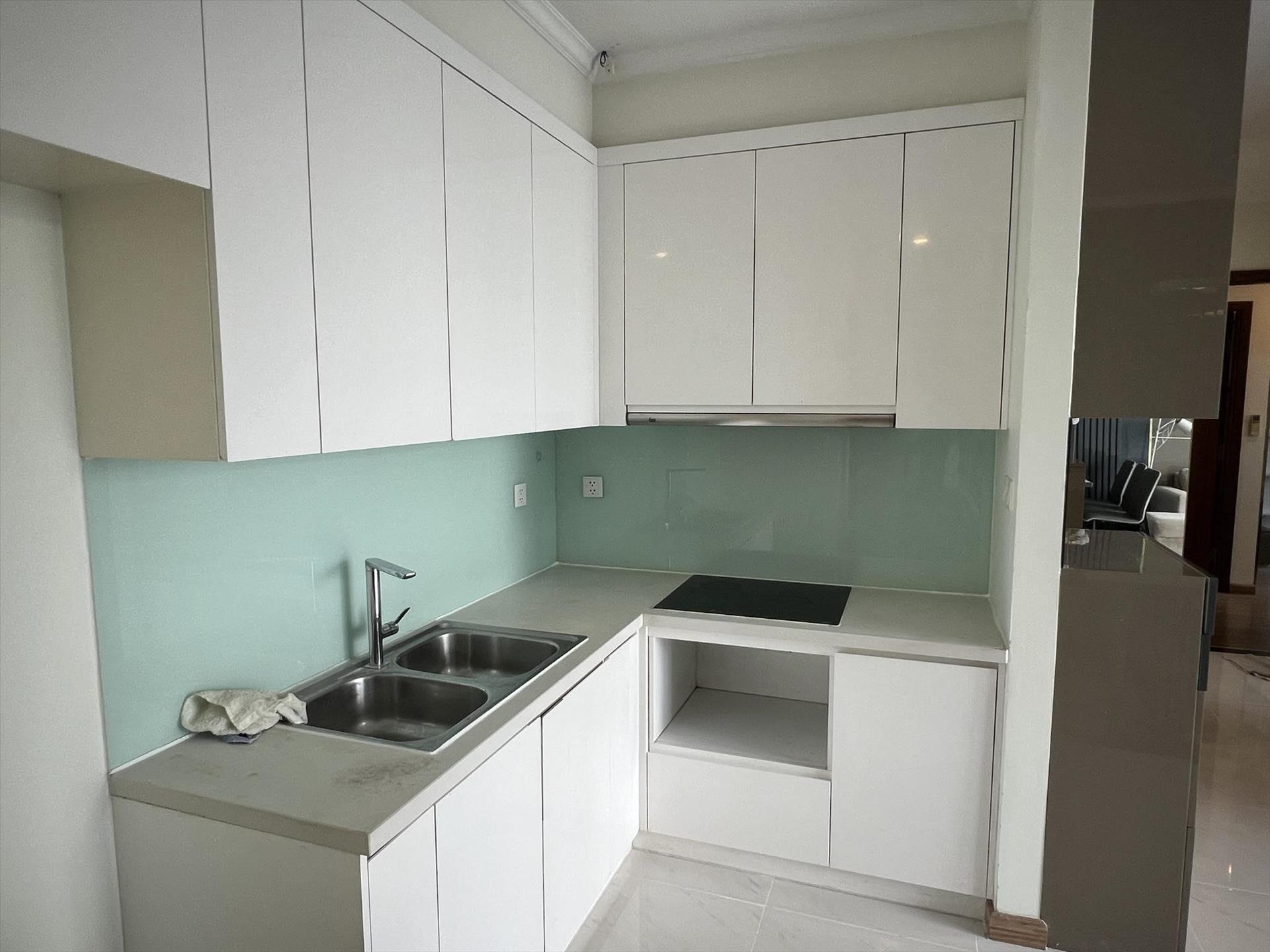 Cần bán chung cư 2 phòng ngủ, 81 m2, giá 6.6 tỷ tại Bình Thạnh - TP Hồ Chí Minh