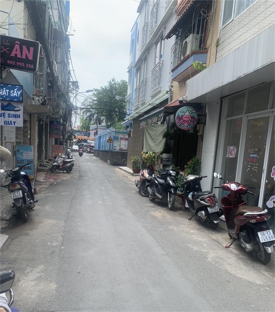 Cần bán nhanh nhà 3 tầng, 35 m2 tại Đường Nguyễn Bặc - 13 - Tân Bình - TP Hồ Chí Minh, giá 5.5 tỷ