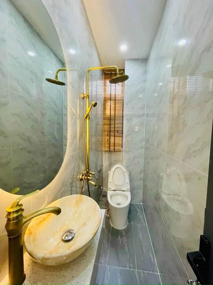 Cần bán gấp bán nhanh nhà sổ riêng 45 m2 tại Đường Nguyễn Thị Minh Khai - 1, giá 4.5 tỷ