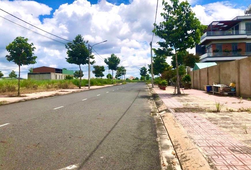 Cần bán gấp bán nhanh lô đất nền 100 m2 tại Trảng Bom - Trảng Bom - Đồng Nai, giá 900 tr