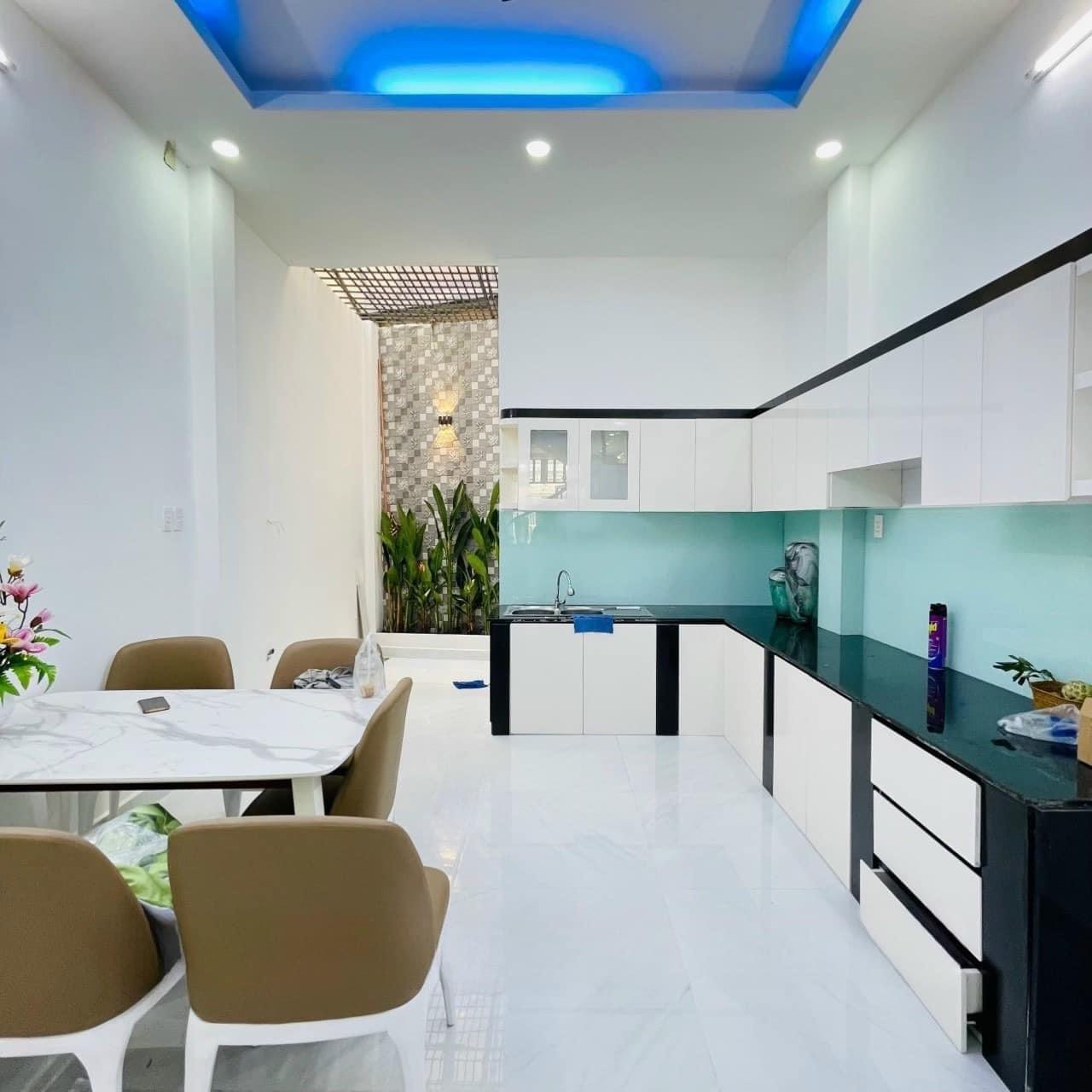 Cần bán nhanh nhà riêng 64 m2, hướng Đông-Nam tại Đường Nguyễn Cửu Vân - Bình Thạnh, giá 1.39 tỷ