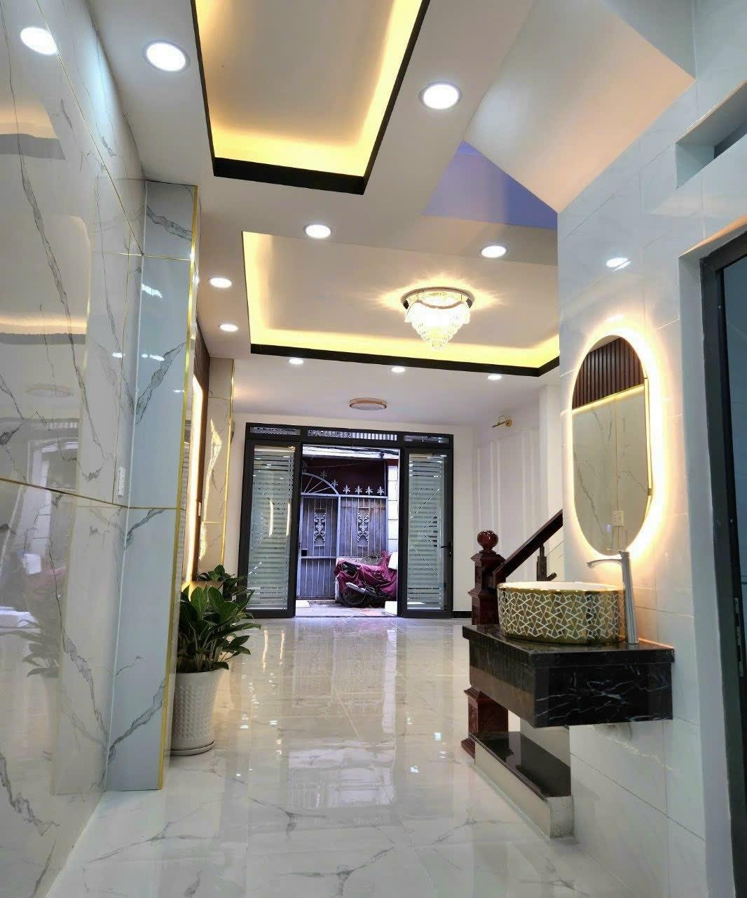 Cần bán căn nhà đẹp 60 m2, hướng Đông-Nam tại Đường Võ Văn Ngân - Bình Thọ - Thủ Đức, giá 1.14 tỷ