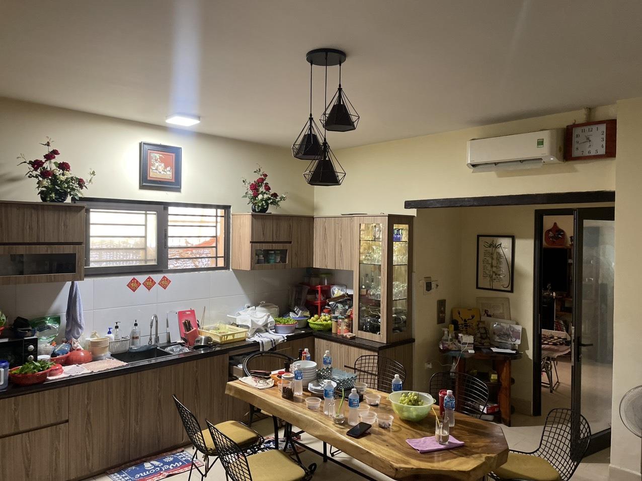 Cần bán gấp bán nhanh căn nhà mặt phố 872 m2 tại Đường 1 - Hưng Định - Thuận An, giá 27 tỷ