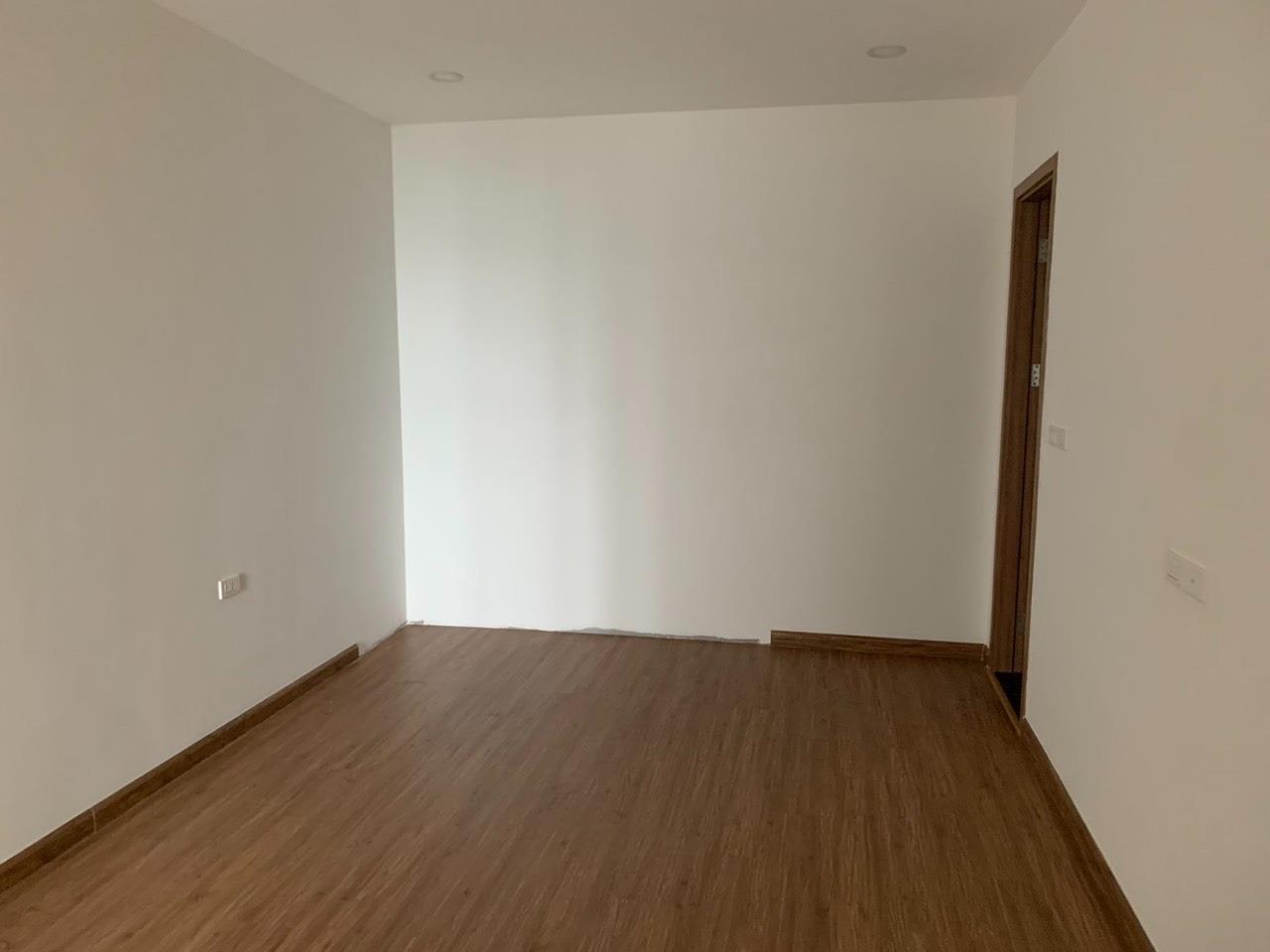 Bán căn 84 m2, hướng Đông-Nam, giá 4.5 tỷ tại Đường Huỳnh Văn Nghệ - Sài Đồng - Long Biên - Hà Nội