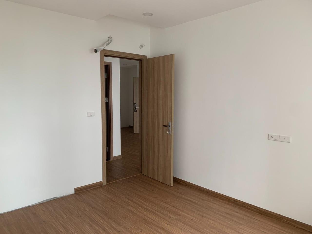 Bán căn 84 m2, hướng Đông-Nam, giá 4.5 tỷ tại Đường Huỳnh Văn Nghệ - Sài Đồng - Long Biên - Hà Nội