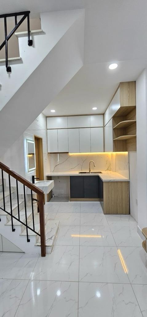 Bán nhà sổ riêng 23 m2, hướng Tây-Bắc tại Đường 20 - 10 - Gò Vấp - TP Hồ Chí Minh, giá 2.5 tỷ