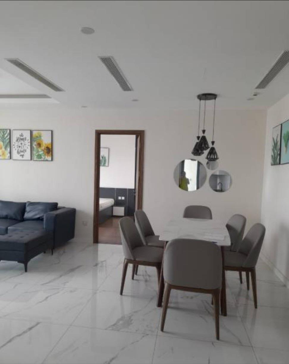 Cần bán chung cư 98 m2, hướng Bắc, giá 6.3 tỷ tại Phường Đông Ngạc - Bắc Từ Liêm - Hà Nội