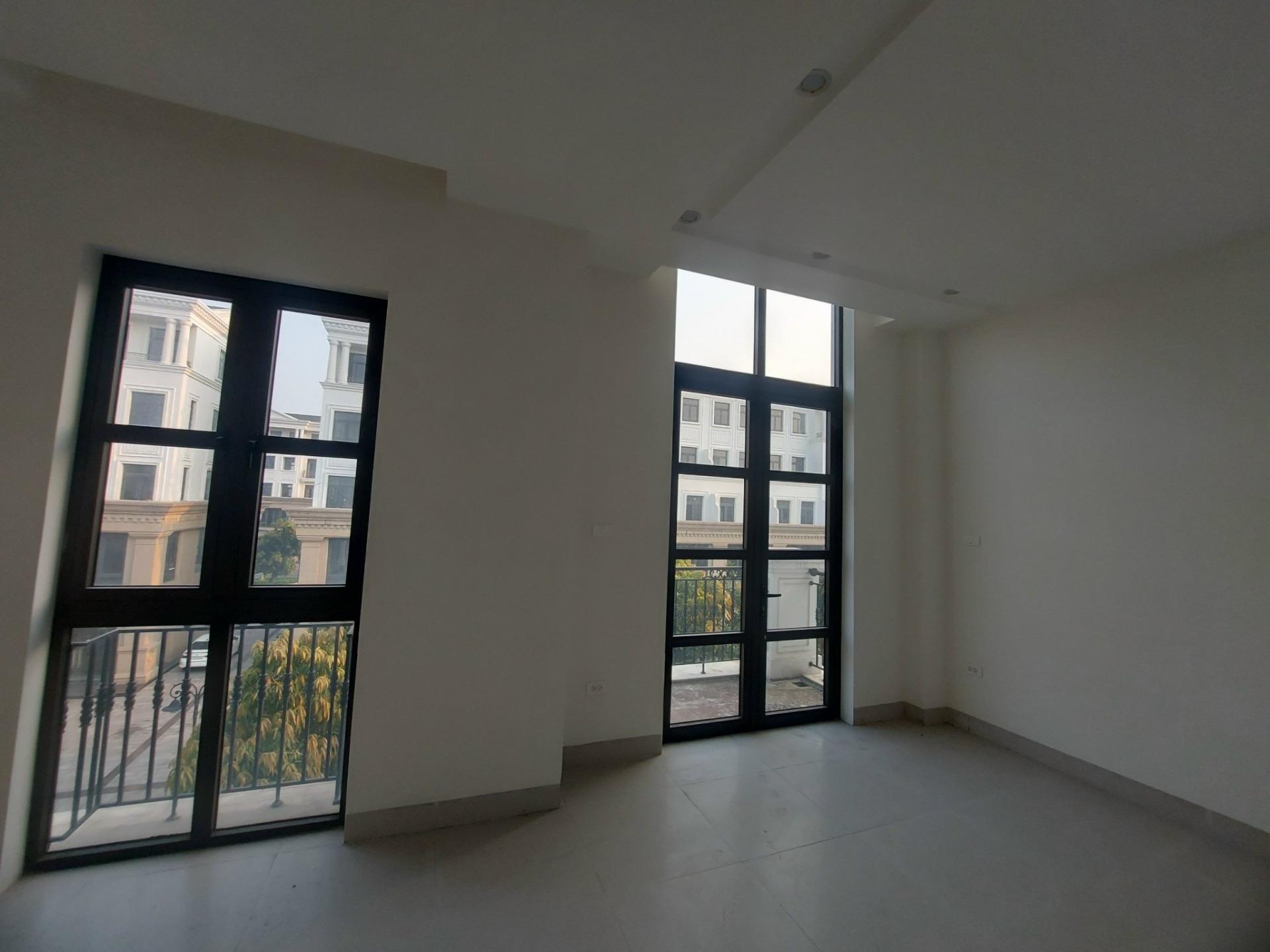 Sở hữu ngay căn liền kề 149.5 m2, giá 23.8 tỷ tại Xã Kiêu Kỵ - Gia Lâm - Hà Nội