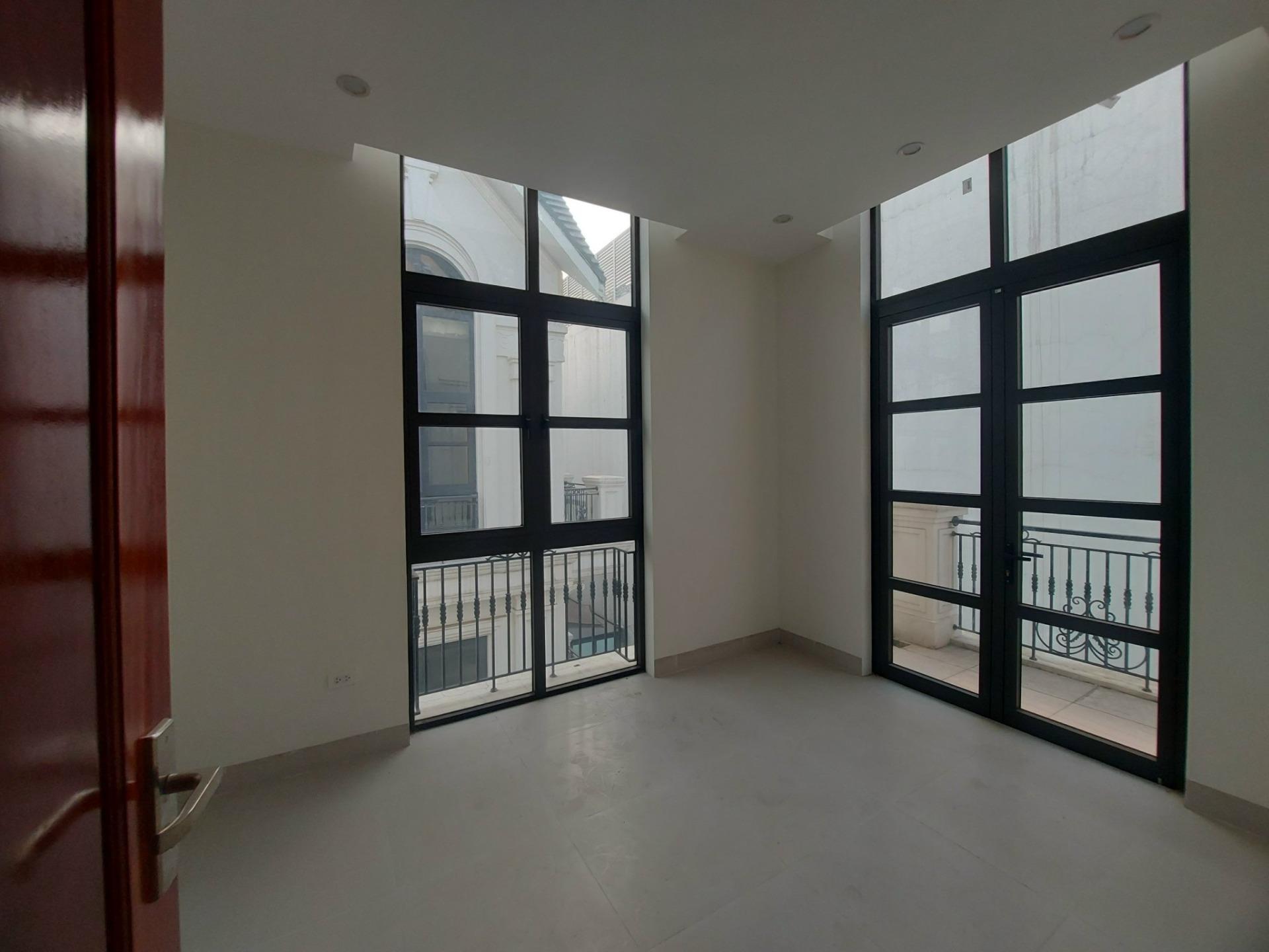 Sở hữu ngay căn liền kề 149.5 m2, giá 23.8 tỷ tại Xã Kiêu Kỵ - Gia Lâm - Hà Nội