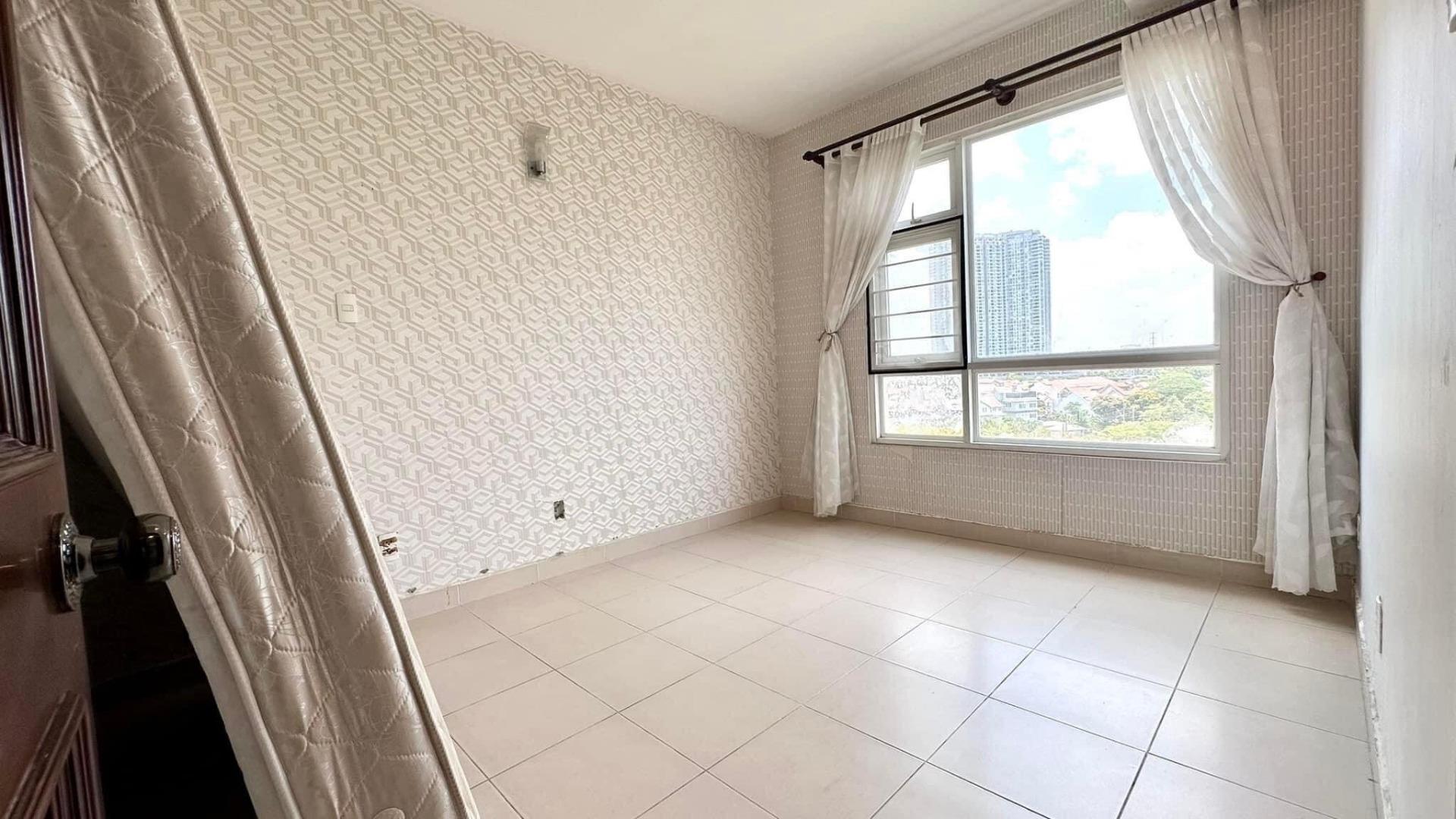 Thuê ngay căn hộ chung cư 62 m2 tại Đường Trường Sa - 12 - 3 - TP Hồ Chí Minh, giá 12 triệu/tháng