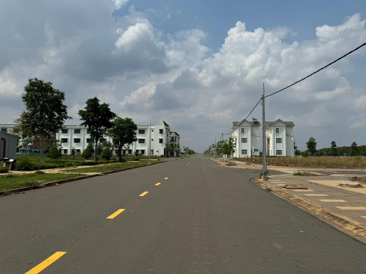 Cần bán gấp bán nhanh đất dự án 100 m2 tại Bình Sơn - Long Thành - Đồng Nai, giá 1.5 triệu