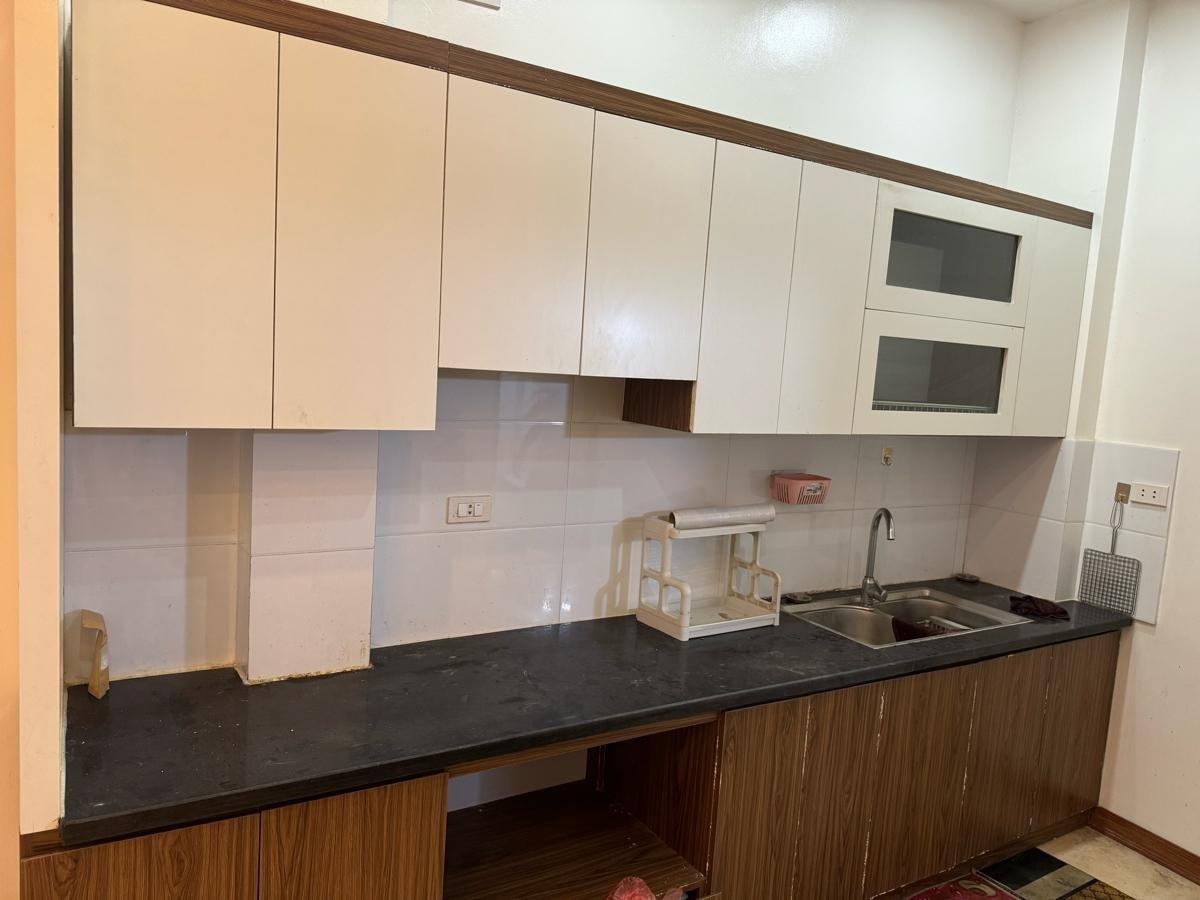 Cần bán gấp nhà sổ riêng 30 m2, hướng Tây-Nam tại Phường Yên Nghĩa - Hà Đông - Hà Nội, giá 2.6 tỷ