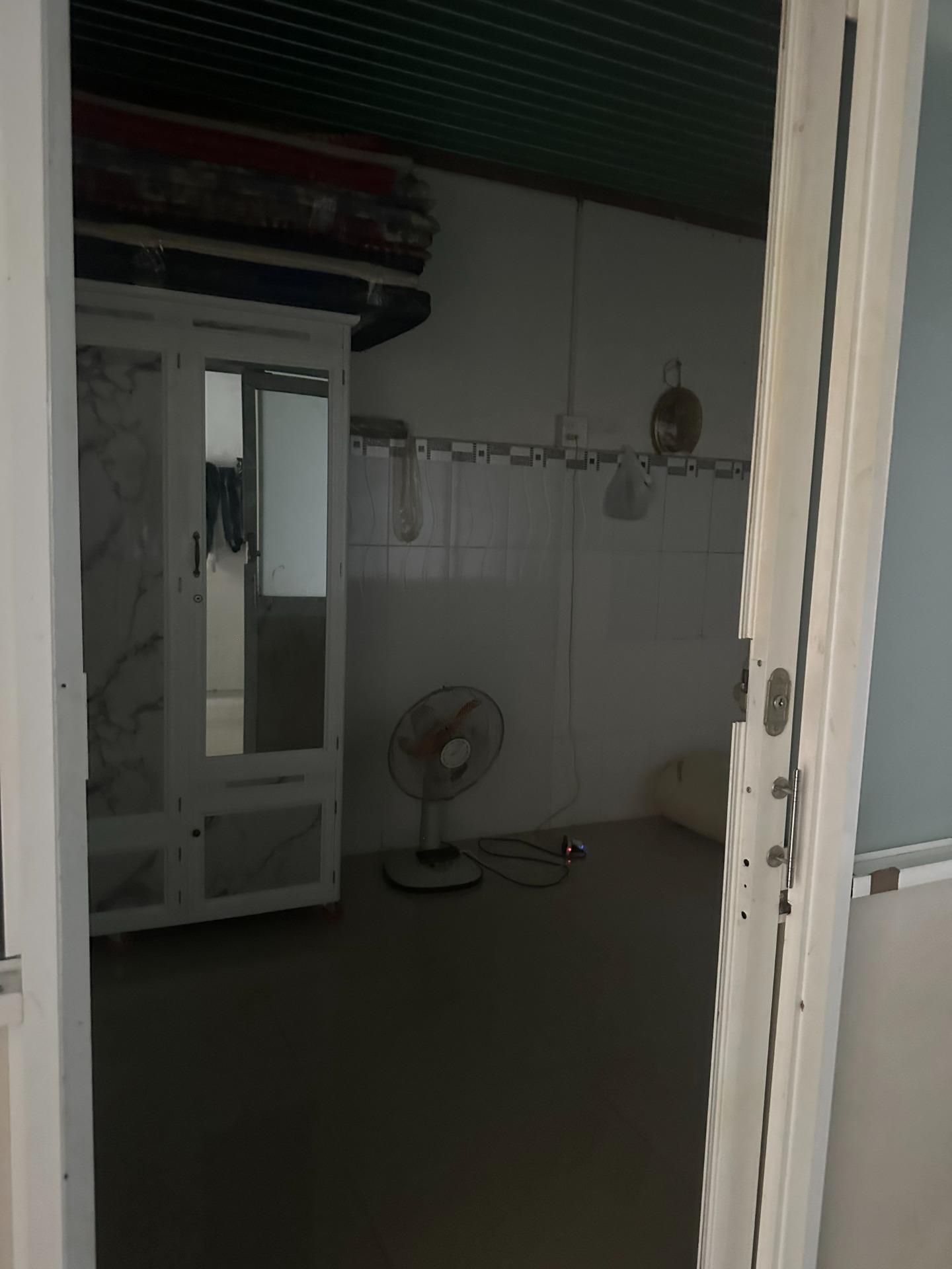 Cần bán gấp bán nhanh miếng đất 68 m2, hướng Tây-Bắc tại La Gi - Bình Thuận, giá 1.2 tỷ