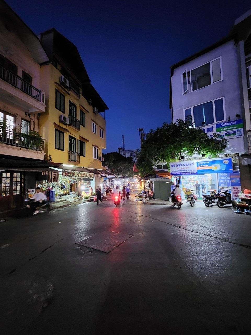 Bán nhanh nhà đất 55 m2 tại Đường Hoàng Hoa Thám - Yên Phụ - Tây Hồ - Hà Nội, giá 12.5 tỷ