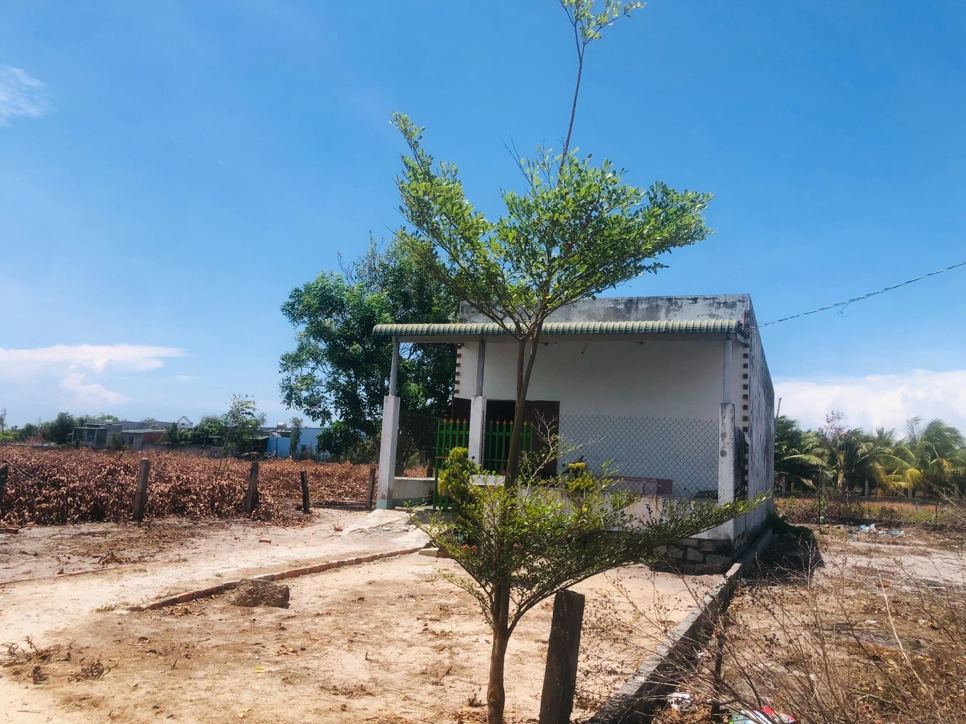 Chuyển nhượng lô đất sổ riêng 163 m2, hướng Đông-Bắc tại La Gi - Bình Thuận, giá 1.1 tỷ