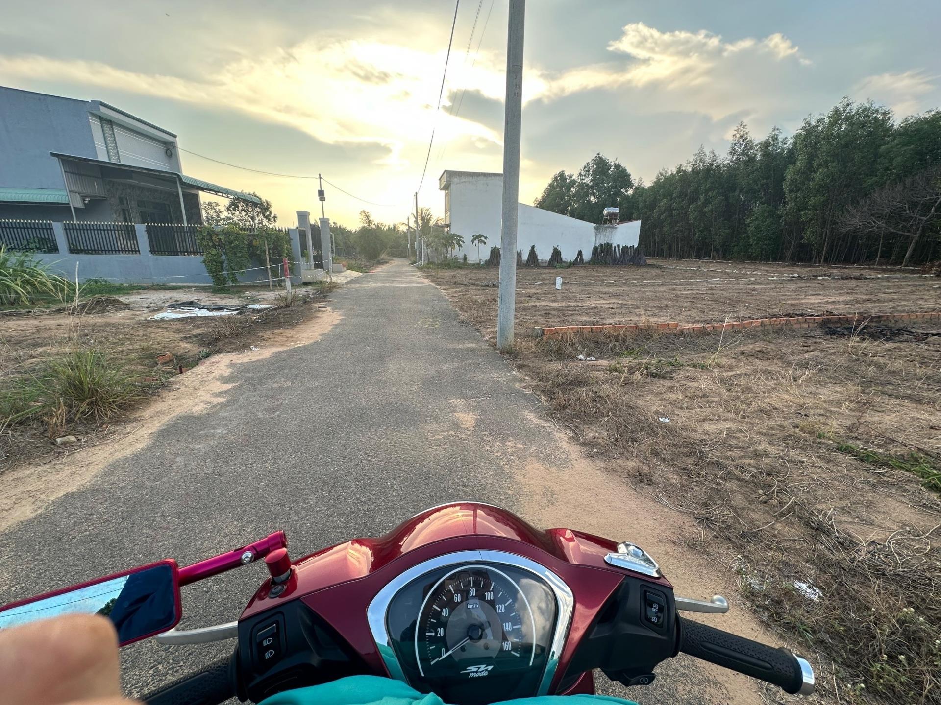 Cần bán miếng đất 170 m2, hướng Nam tại Phường Hắc Dịch - Phú Mỹ - Bà Rịa Vũng Tàu, giá 1.23 tỷ