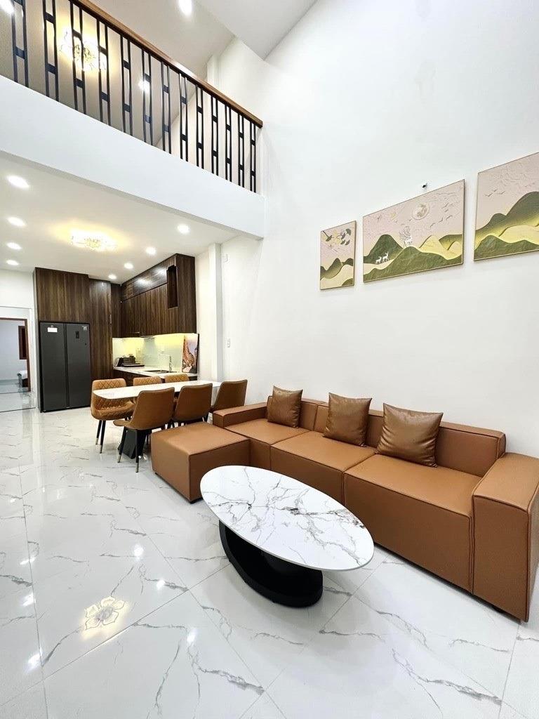 Sở hữu ngay nhà riêng sổ đỏ 60 m2 tại Đường Phan Văn Trị - 11 - Bình Thạnh, giá 5.45 tỷ