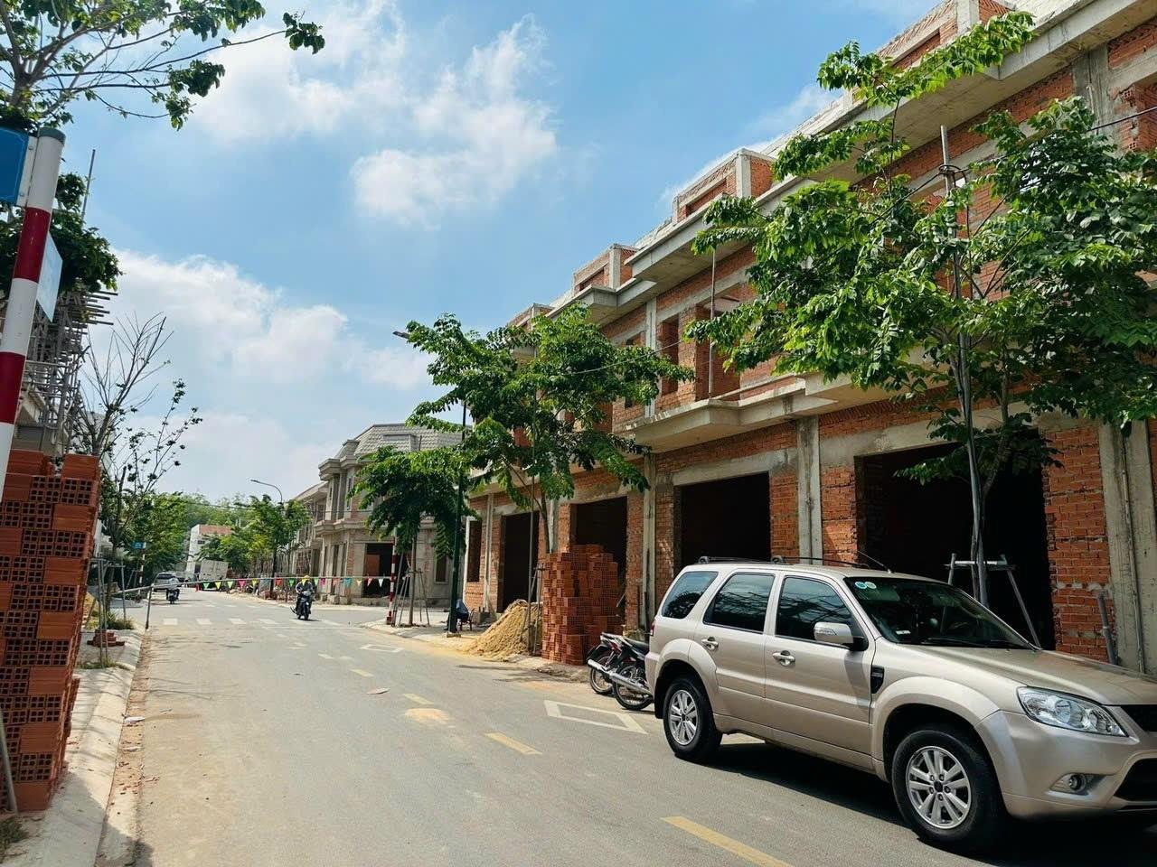 Sở hữu miếng đất 75 m2, hướng Đông tại Phường Hòa Lợi - Bến Cát - Bình Dương, giá rẻ