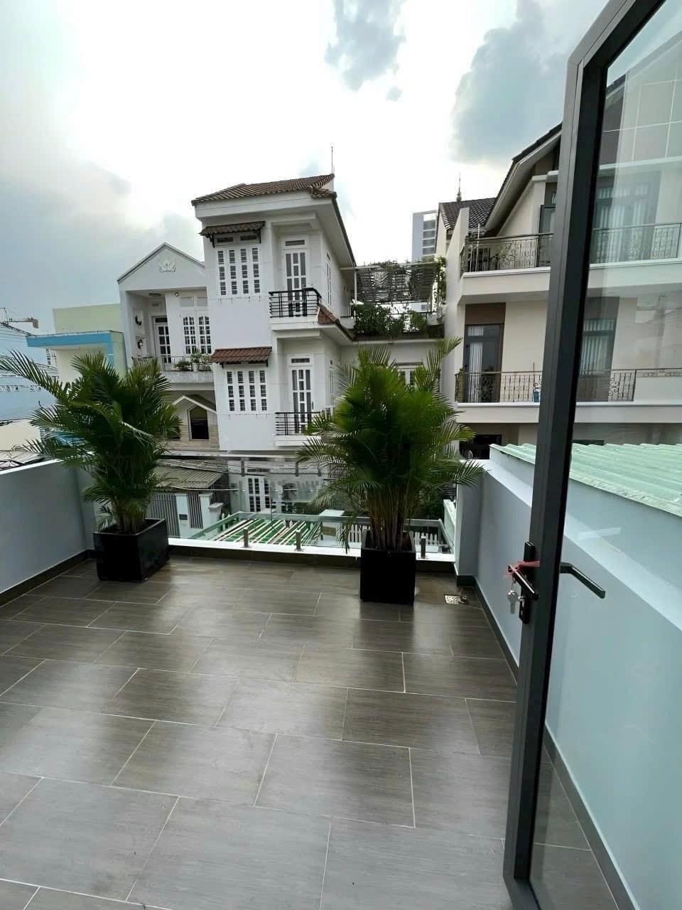 Bán nhà sổ hồng riêng 60 m2, hướng Đông tại Đường Cách Mạng Tháng Tám - 7 - Tân Bình, giá 980 tr