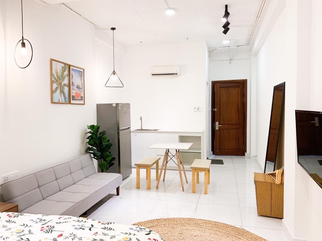 Cần cho thuê gấp căn chung cư 1 phòng ngủ, 30 m2 tại Đường Khánh Hội - 4, giá 4,7 tr/tháng