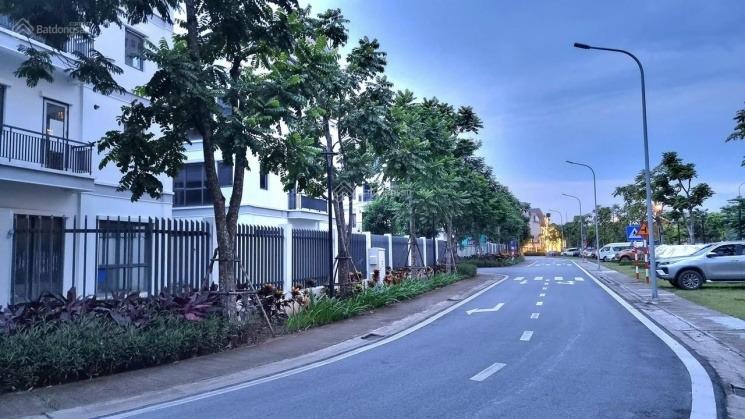 Bán căn liền kề 90 m2, giá 22,5 tỷ tại Đường Pháp Vân - Yên Sở - Hoàng Mai - Hà Nội