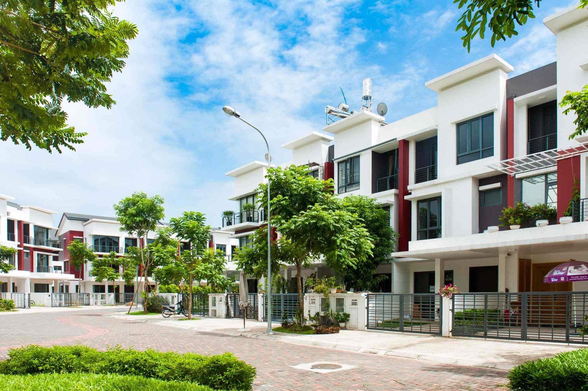 Sở hữu ngay nhà biệt thự liền lề 230 m2, giá tốt tại Đường Pháp Vân - Yên Sở - Hoàng Mai - Hà Nội