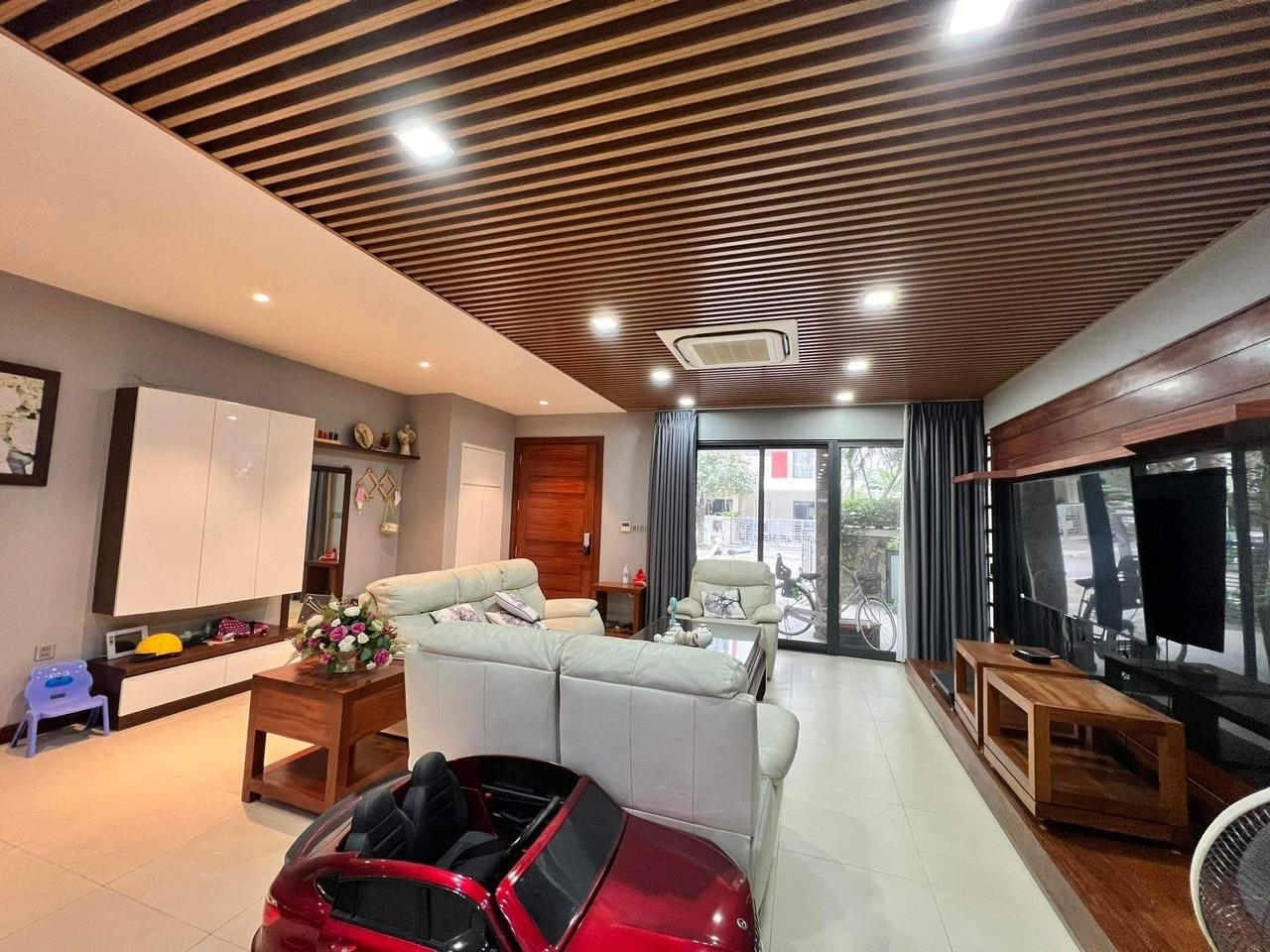 Cần cho thuê nhà biệt thự liền lề 200 m2 tại Hoàng Mai - Hà Nội, giá 35 triệu/tháng - Ảnh 1