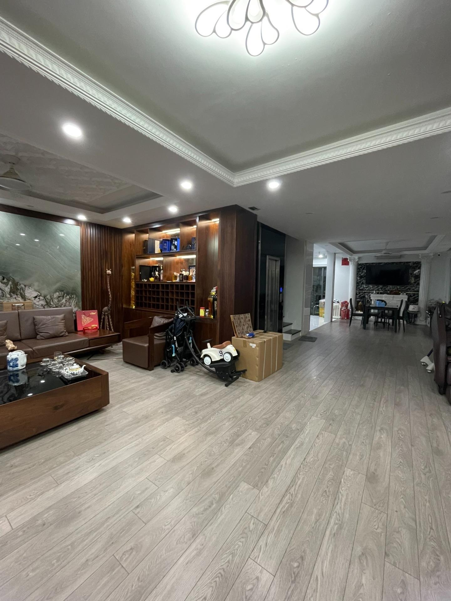 Bán căn liền kề 190 m2, giá 50 tỷ tại Đường Pháp Vân - Yên Sở - Hoàng Mai - Hà Nội