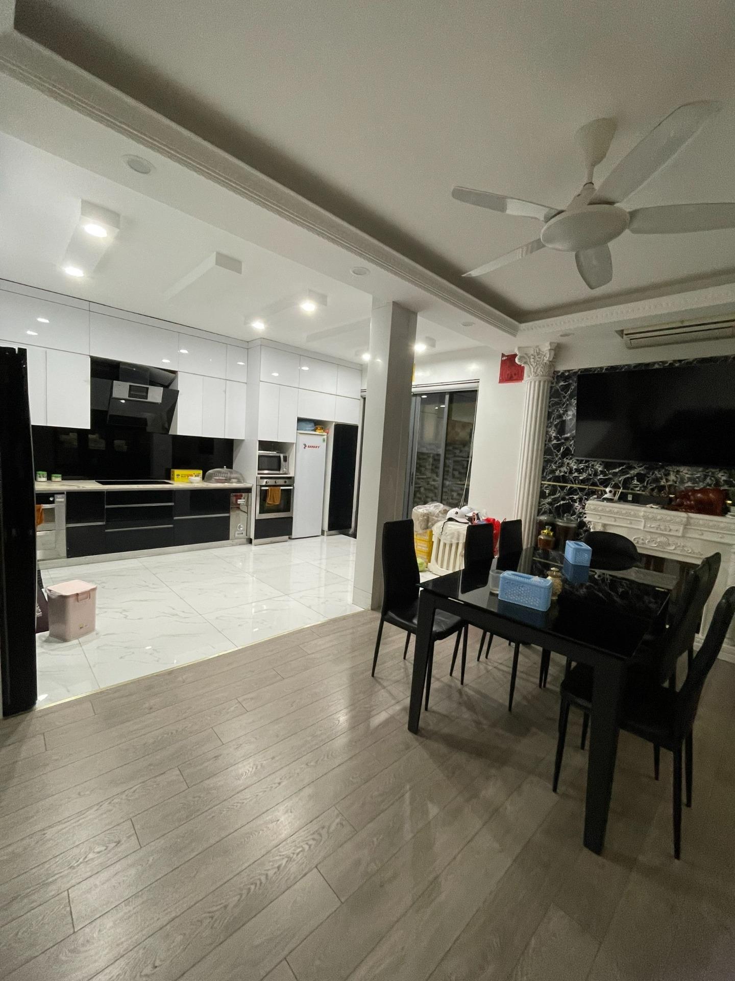 Bán căn liền kề 190 m2, giá 50 tỷ tại Đường Pháp Vân - Yên Sở - Hoàng Mai - Hà Nội