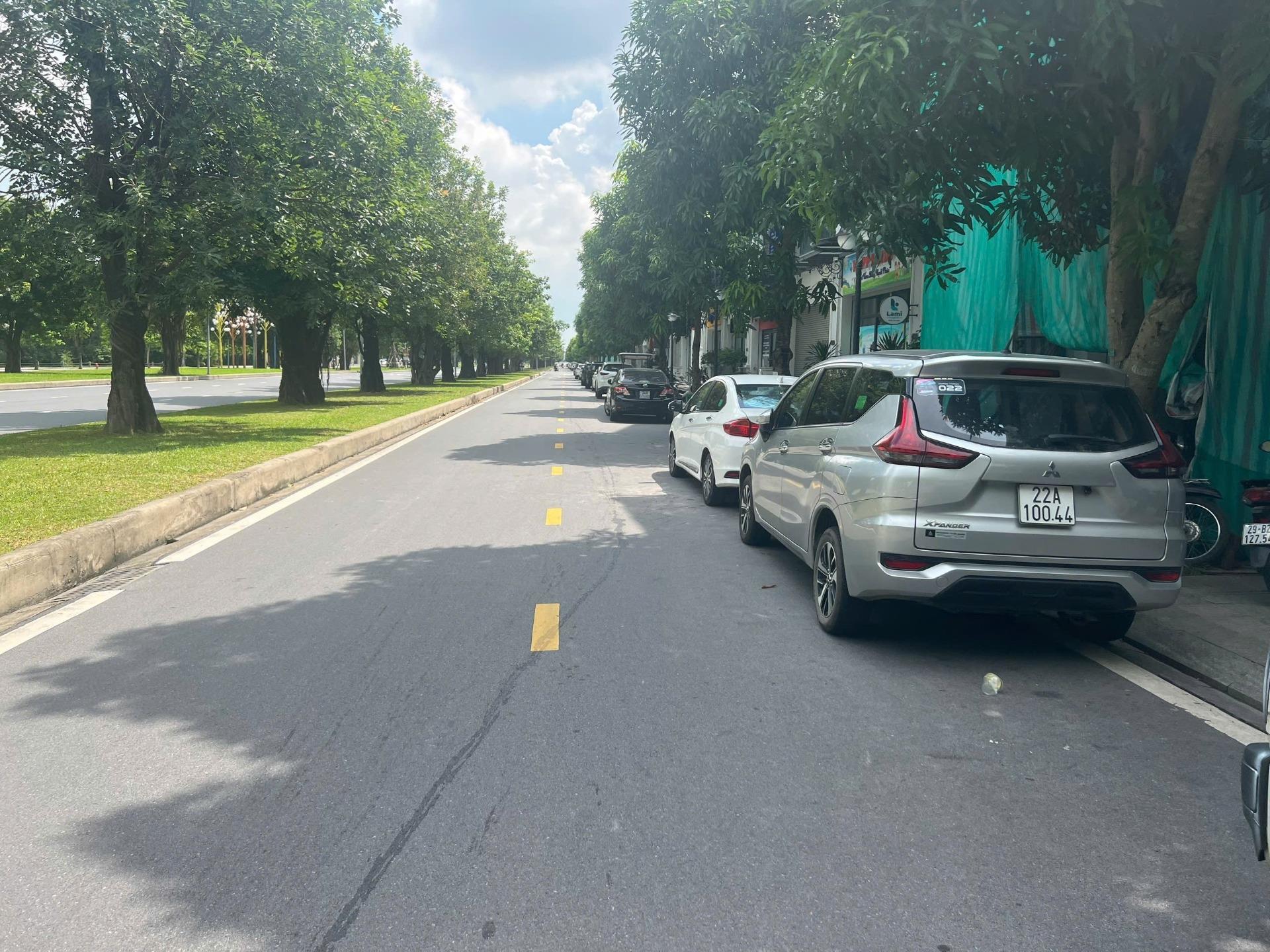 Shophouse sổ lâu dài ngã tư sầm uất nhất kđt xây lớn giá 3x tỷ Vin Gia Lâm, Hà Nội (0985941715)